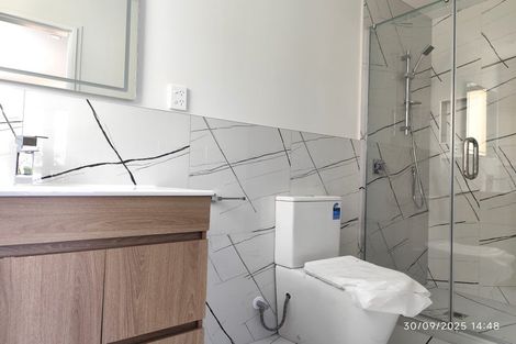 Photo of property in 4 Chatsworth Crescent, Pakuranga Heights, Auckland, 2010