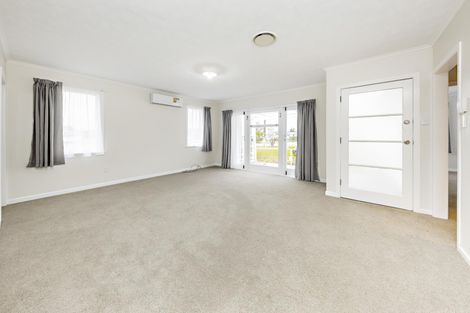 Photo of property in 16 Noel Burnside Road, Wiri, Auckland, 2025