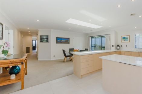 Photo of property in 44 Awatea Avenue, Paraparaumu, 5032