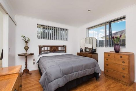 Photo of property in 5 Marblewood Grove, Pukekohe, 2120