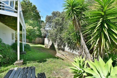 Photo of property in 1/70 Glamorgan Drive, Torbay, Auckland, 0630