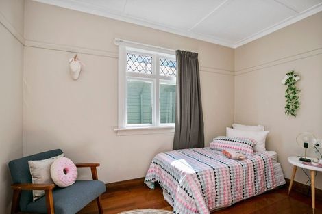 Photo of property in 10 Fraser Avenue, Johnsonville, Wellington, 6037