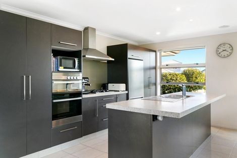 Photo of property in 4 Ernest Kemp Rise, Wharewaka, Taupo, 3330