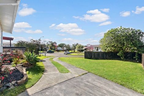 Photo of property in 10 Kereru Place, Half Moon Bay, Auckland, 2012