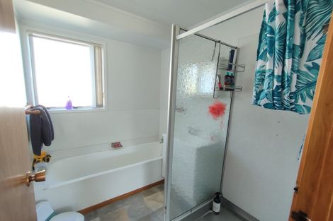 Photo of property in 104 Stanley Road, Glenfield, Auckland, 0629