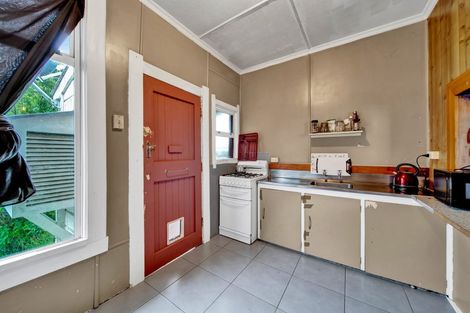 Photo of property in 3 Argyle Street, Hawera, 4610