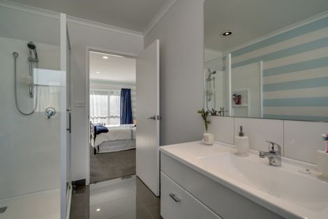 Photo of property in 105 Falcon Drive, Welcome Bay, Tauranga, 3112