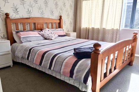 Photo of property in 13 Trossach Place, Wattle Downs, Auckland, 2103