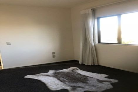 Photo of property in 5n Dryden Place, Mount Wellington, Auckland, 1051