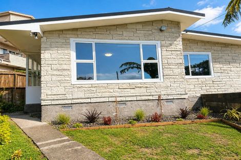 Photo of property in 40 Ruskin Road, Newlands, Wellington, 6037
