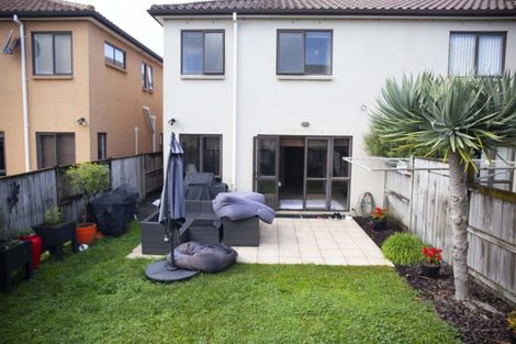 Photo of property in 68 Huntington Drive, Huntington Park, Auckland, 2013