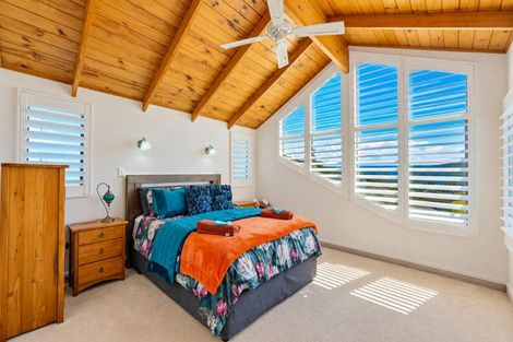 Photo of property in 400 Onemana Drive, Onemana, Whangamata, 3691