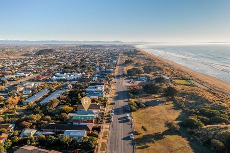 Photo of property in 384 Marine Parade, South New Brighton, Christchurch, 8062