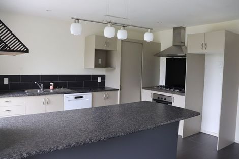 Photo of property in 2 Little Oaks Drive, Yaldhurst, Christchurch, 8042