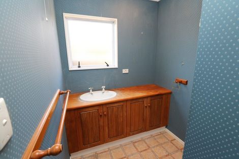 Photo of property in 37 Thomas Place, Foxton Beach, Foxton, 4815