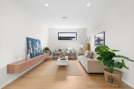 Photo of property in 10 Ferbane Way, Halswell, Christchurch, 8025