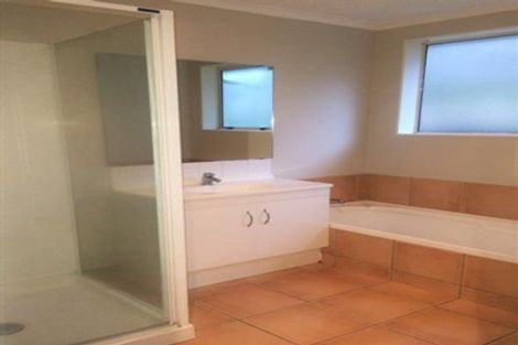 Photo of property in 5 Frederick Reece Drive, The Gardens, Auckland, 2105