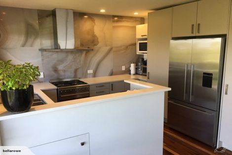 Photo of property in 85 Exmouth Road, Northcote, Auckland, 0627