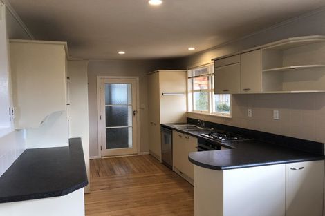 Photo of property in 39 Mason Street, New Lynn, Auckland, 0600