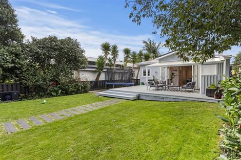 Photo of property in 30 Lambeth Road, Mount Eden, Auckland, 1041