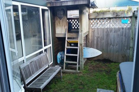 Photo of property in 19 Cruickshank Street, Kilbirnie, Wellington, 6022