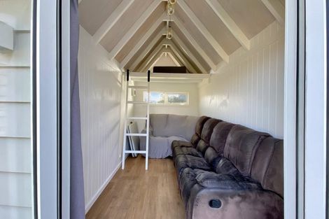 Photo of property in 4 Bowers Road, Glen Eden, Auckland, 0602
