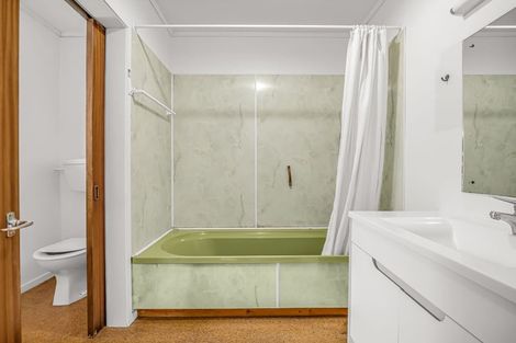 Photo of property in 10 Mackwood Place, Birkdale, Auckland, 0626