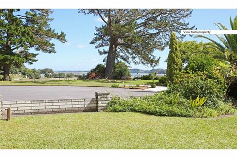 Photo of property in 8 Godwit Place, Waiuku, 2123