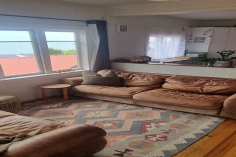 Photo of property in 11e Joan Street, Point Chevalier, Auckland, 1022