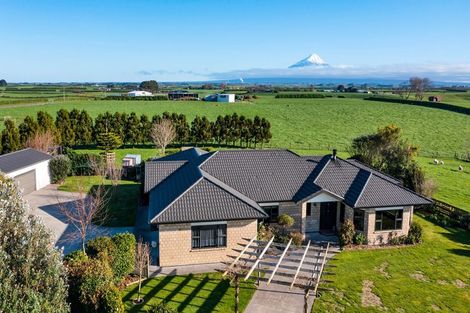 Photo of property in 393 Ketemarae Road, Normanby, Hawera, 4675