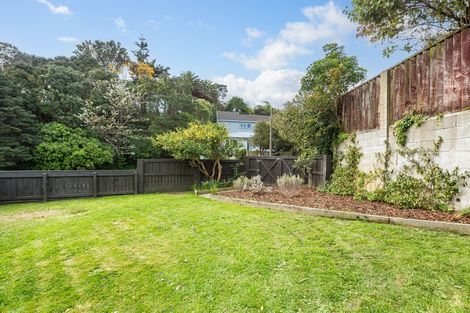 Photo of property in 9 Brora Crescent, Papakowhai, Porirua, 5024