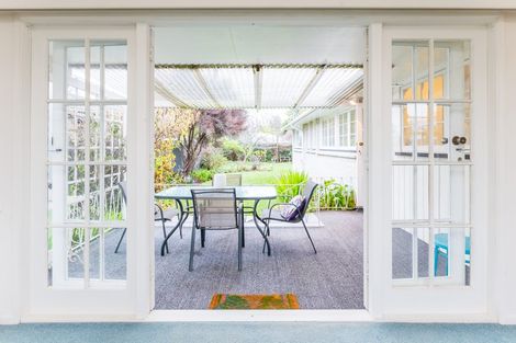 Photo of property in 8 James Cook Street, Havelock North, 4130