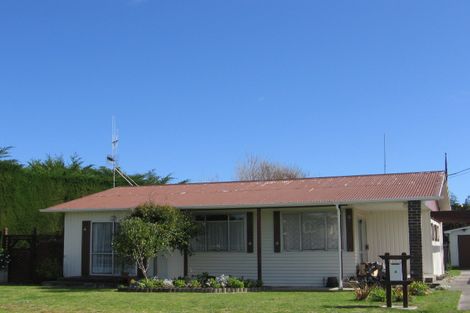 Photo of property in 4 Thomas Place, Foxton Beach, Foxton, 4815