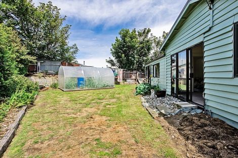 Photo of property in 3 Morton Street, Tuatapere, 9620
