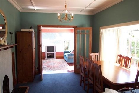 Photo of property in 1 Ranui Crescent, Khandallah, Wellington, 6035