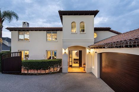 Photo of property in 375 Beach Road, Mairangi Bay, Auckland, 0630