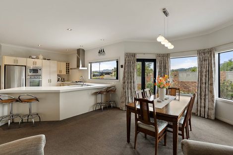 Photo of property in 1 Ringwood Place, Whitianga, 3510