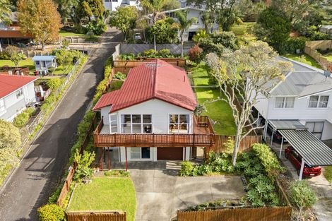 Photo of property in 20 Arosa Place, Forrest Hill, Auckland, 0620