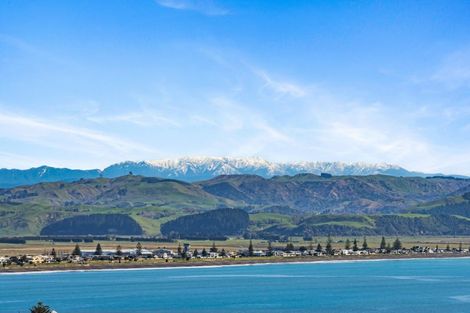 Photo of property in 19 Roslyn Road, Bluff Hill, Napier, 4110