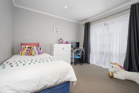 Photo of property in 30 Caldera Crescent, Pyes Pa, Tauranga, 3112