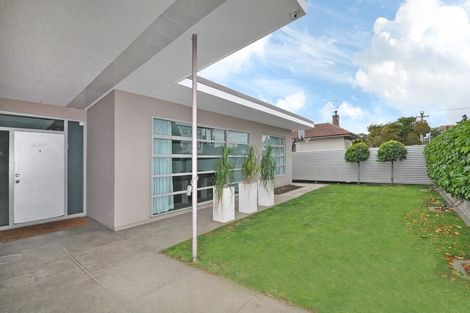 Photo of property in 8 Curzon Street, Onehunga, Auckland, 1061