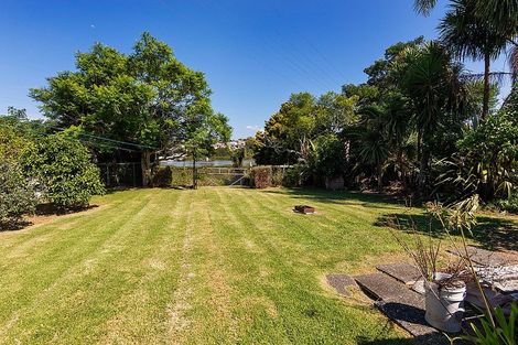 Photo of property in 44 Cobham Crescent, Kelston, Auckland, 0602