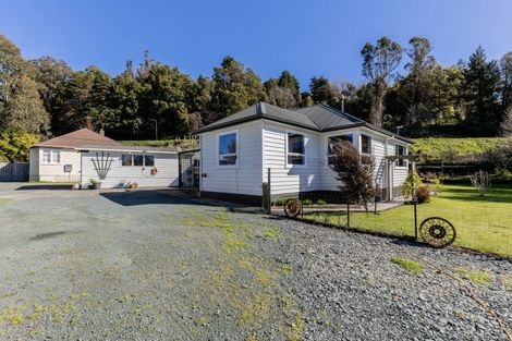 Photo of property in 126 Tipahi Street, Nelson South, Nelson, 7010