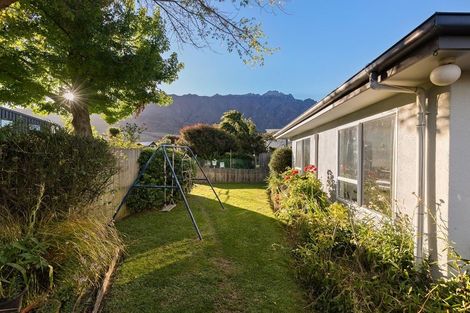 Photo of property in 35a Kawarau Place, Frankton, Queenstown, 9300