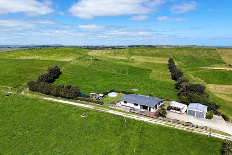 Photo of property in Rehutai Road, Baylys Beach, Dargaville, 0377
