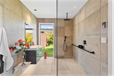 Photo of property in 19 Sandridge Terrace, Pohara, Takaka, 7183