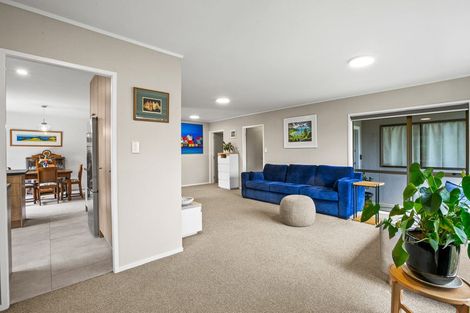 Photo of property in 62 Heta Road, Highlands Park, New Plymouth, 4312