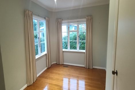 Photo of property in 10 Baroda Street, Khandallah, Wellington, 6035