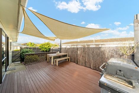 Photo of property in 57 Hartford Crescent, Totara Park, Upper Hutt, 5018