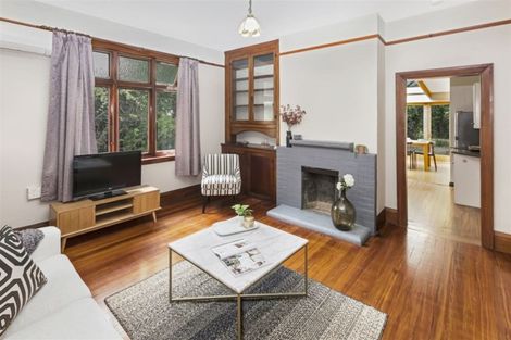 Photo of property in 26 Gamblins Road, Saint Martins, Christchurch, 8022